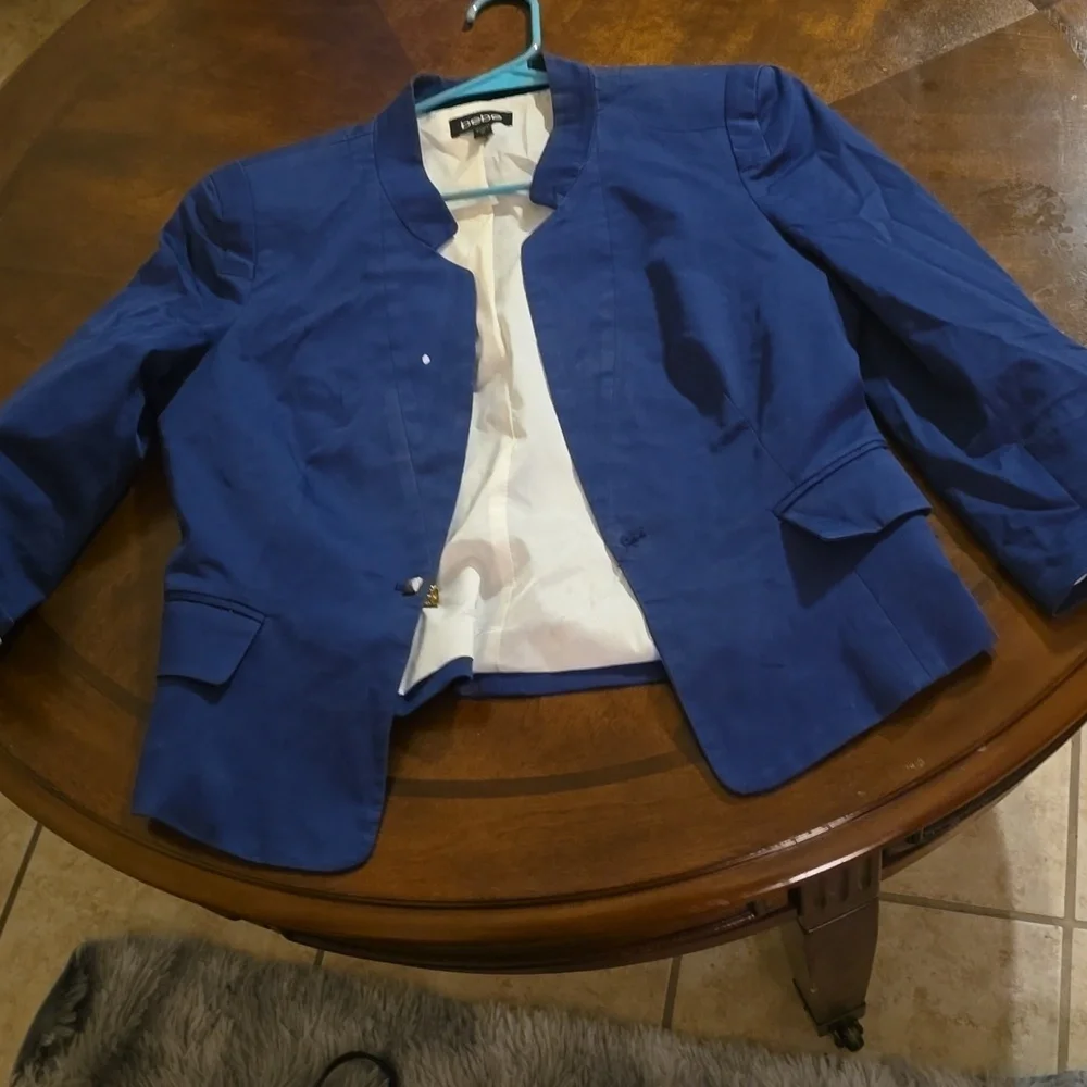 Blazer - Picture 2 of 2